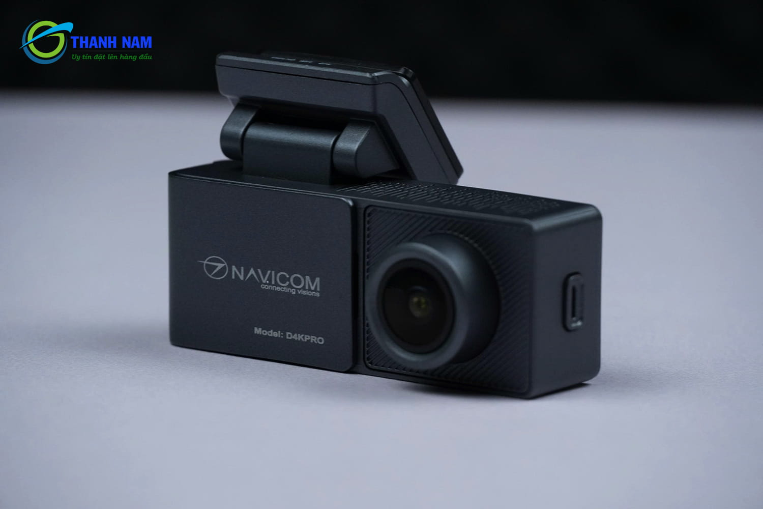 camera hành trình ghi hình 2 mắt navicom d4k pro